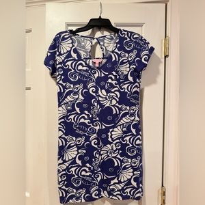 Lilly Pulitzer t-shirt dress. Size Small.